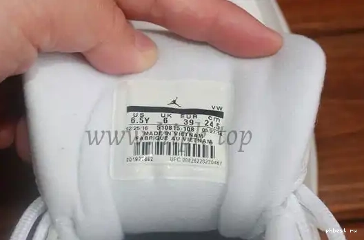 Jordan Authentic GS Air “Barons” 12 0615
